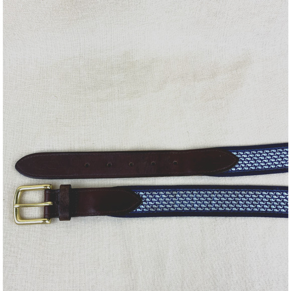 VINEYARD VINES Mens Blue Whale Cotton Canvas Webbing and Brown Leather Belt - Picture 2 of 6